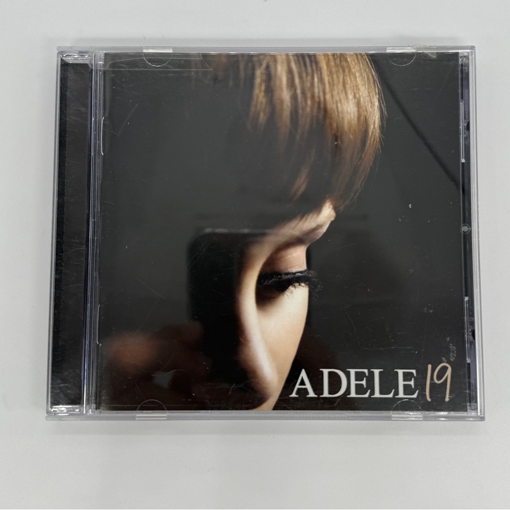 Adele 19 CD Album